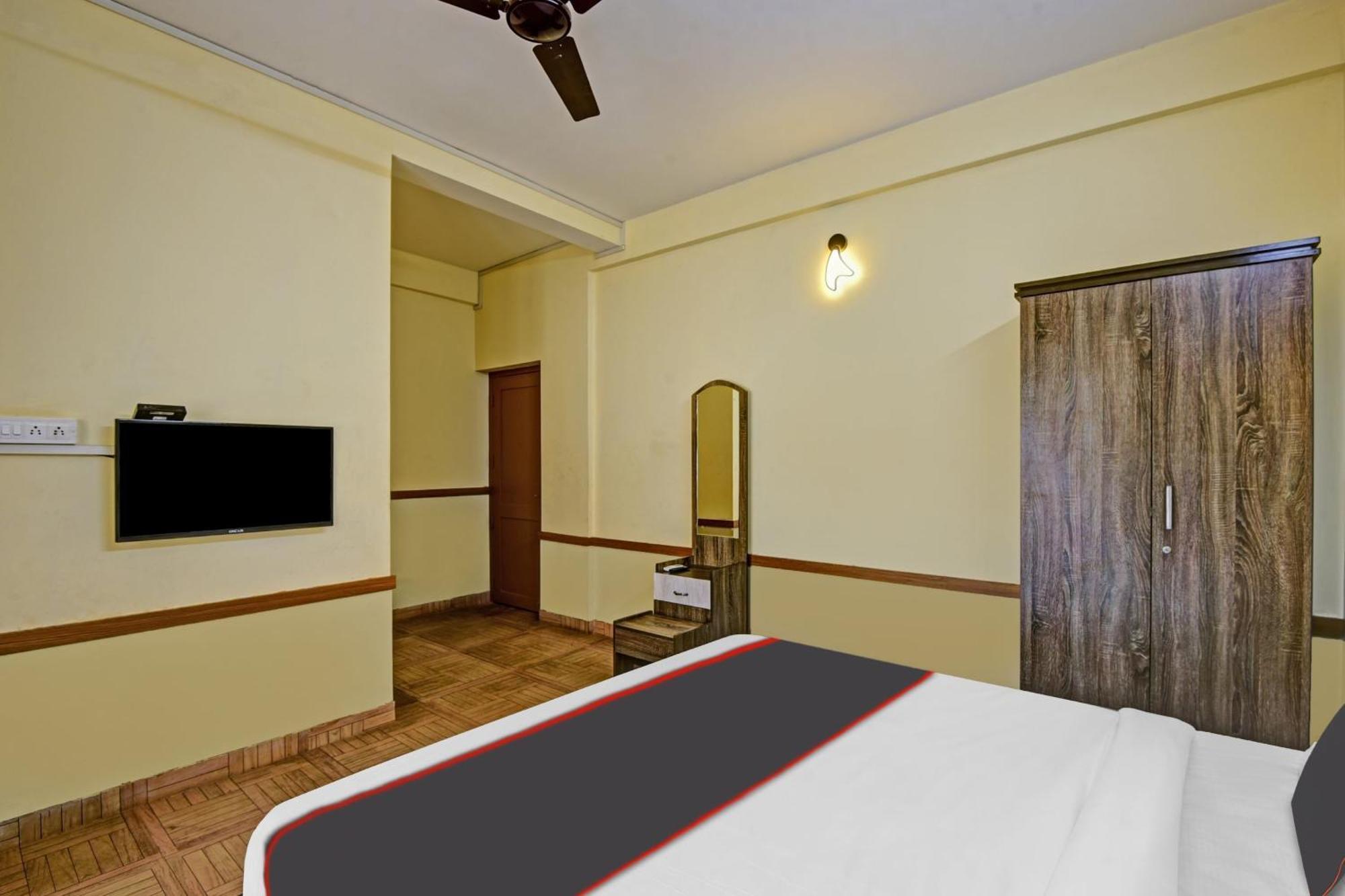 Collection O Express Suites Kakkayam المظهر الخارجي الصورة